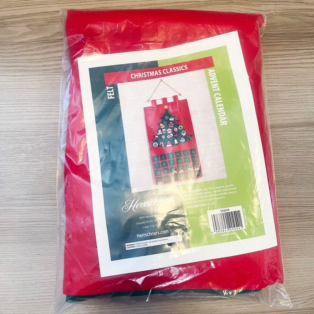 Herrschners Christmas Classics Felt Advent Calendar Kit Tree 15" x 30" New